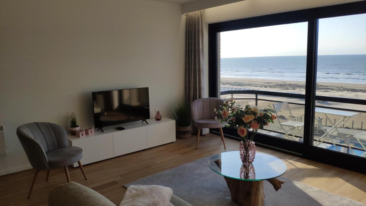 Zeezicht Vanop Het 6 De Verdiep Oostduinkerke Bagian luar foto