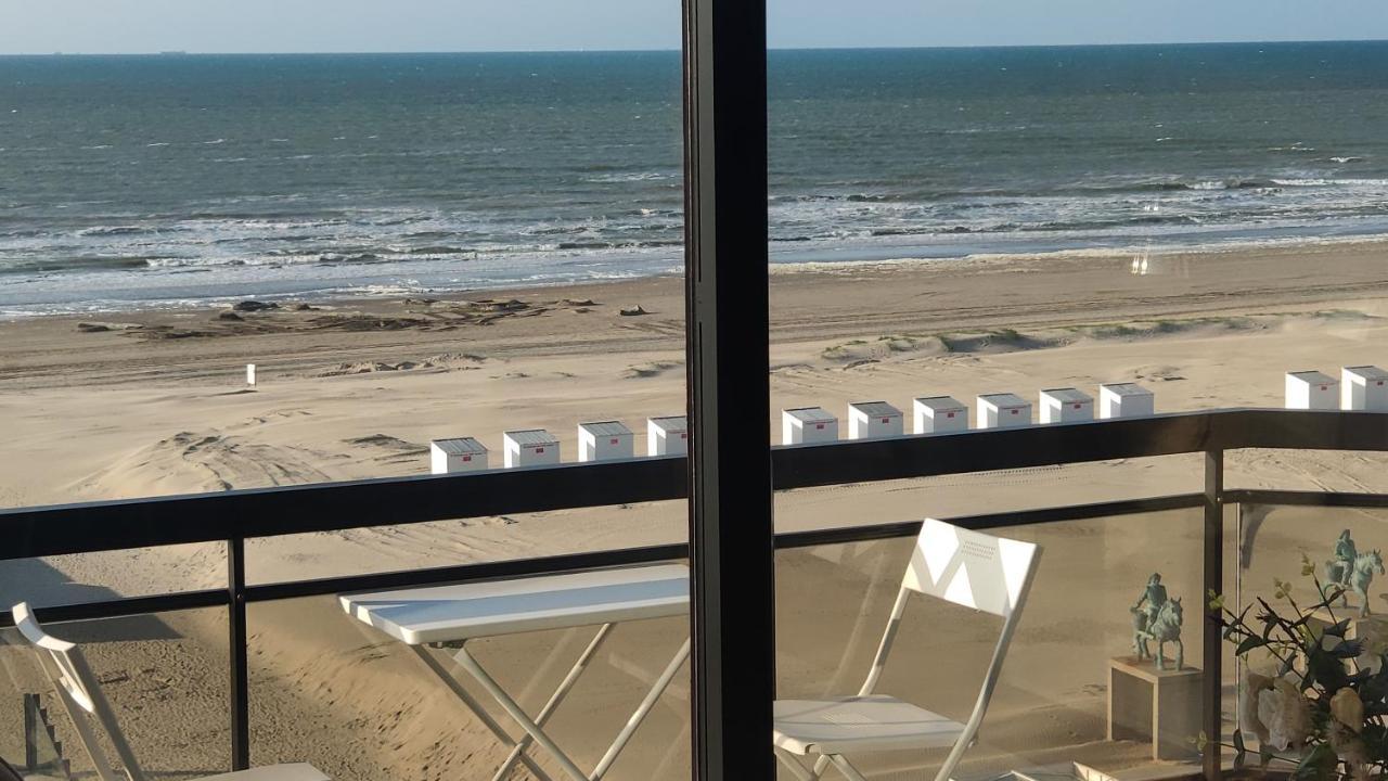 Zeezicht Vanop Het 6 De Verdiep Oostduinkerke Bagian luar foto